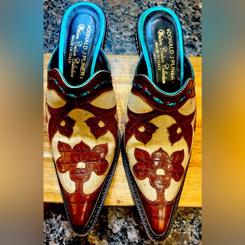 Donald J Pliner Western Couture Collection. Size 5, tan, brown and turquoise